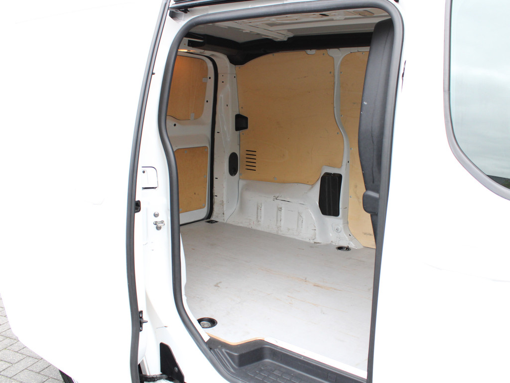 Peugeot Expert Premium Pack 2.0 BlueHDI 120PK 231C Navigatie, Parkeersensoren Achter, Cruise Control, Airco, Bluetooth, Grip Control 10