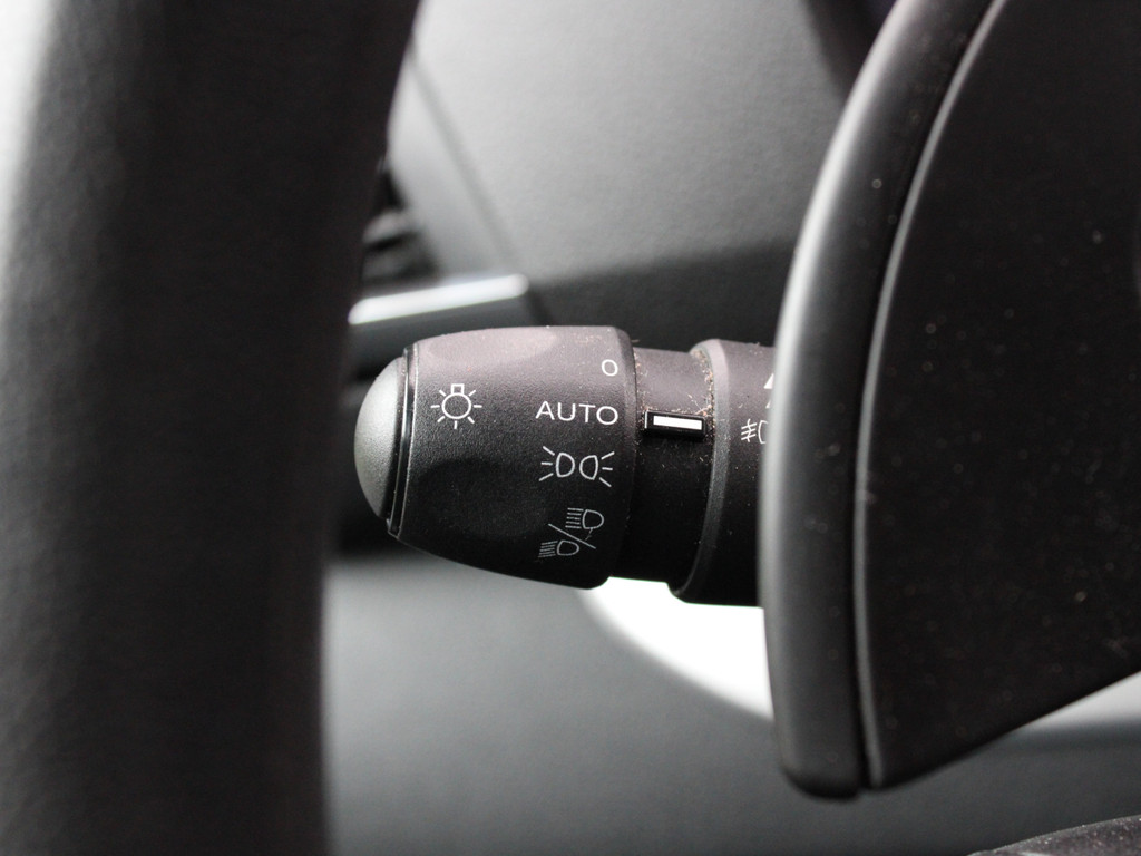 Peugeot Expert Standard Asphalt 2.0 BlueHDI 145PK EAT8 Automaat Navigatie, Trekhaak, Achteruitrijcamera, Parkeersensor Achter, Climate Control, Cruise Control, Lederen Bekleding 19