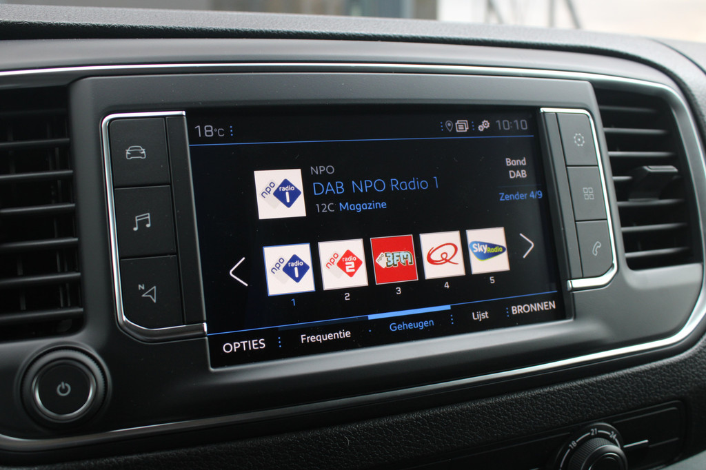 Peugeot Expert Standard Premium 1.5 BlueHDI 120PK 3-Zits, Airco, Navigatie, Achteruitrijcamera, Betimmering 11