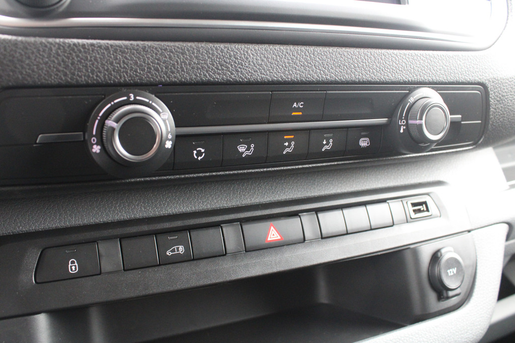 Peugeot Expert Standard Premium 1.5 BlueHDI 120PK 3-Zits, Airco, Navigatie, Achteruitrijcamera, Betimmering 17