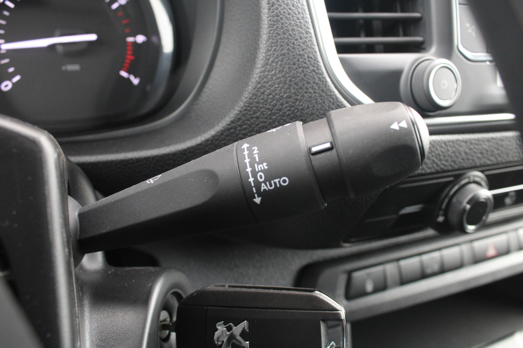 Peugeot Expert Standard Premium 1.5 BlueHDI 120PK 3-Zits, Airco, Navigatie, Achteruitrijcamera, Betimmering 20