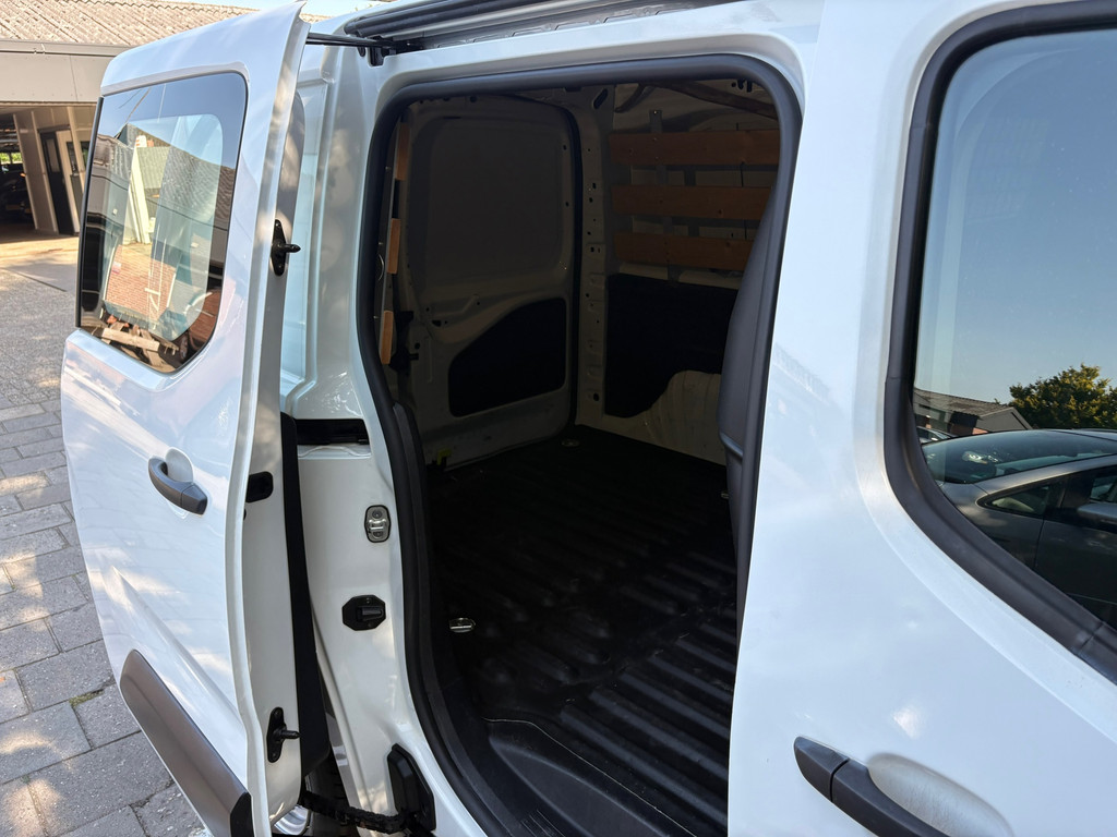 Peugeot Partner 1.2 BENZINE|NAP|airco|cruise|apple carplay|benzine-motor|navi|parkeersensoren achter|EURO6 12