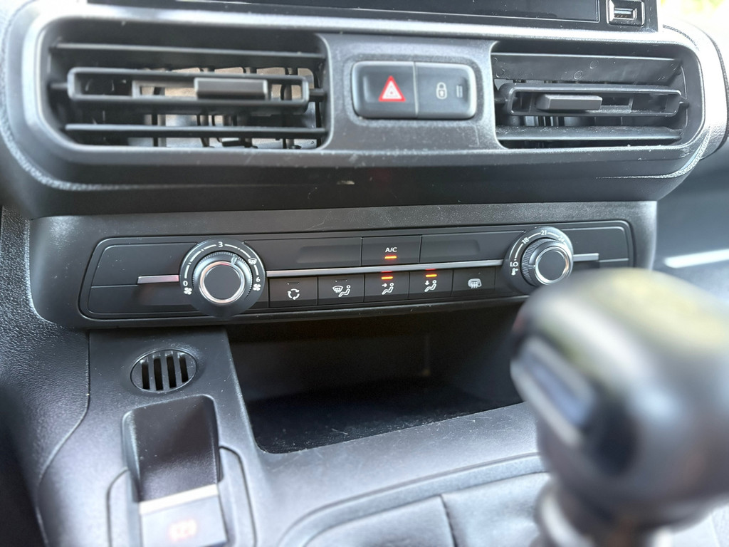 Peugeot Partner 1.2 BENZINE|NAP|airco|cruise|apple carplay|benzine-motor|navi|parkeersensoren achter|EURO6 21