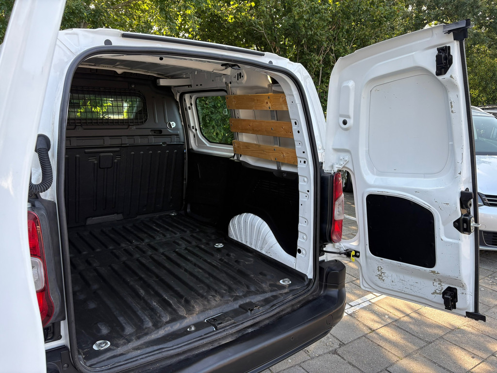 Peugeot Partner 1.2 BENZINE|NAP|airco|cruise|apple carplay|benzine-motor|navi|parkeersensoren achter|EURO6 9