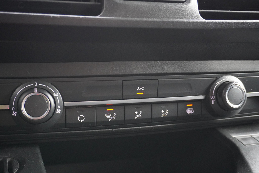 Peugeot Partner 1.2 PT 110PK Benzine! EURO 6 - Airco - Navi - Cruise - ⬠11.900,- Excl. 8