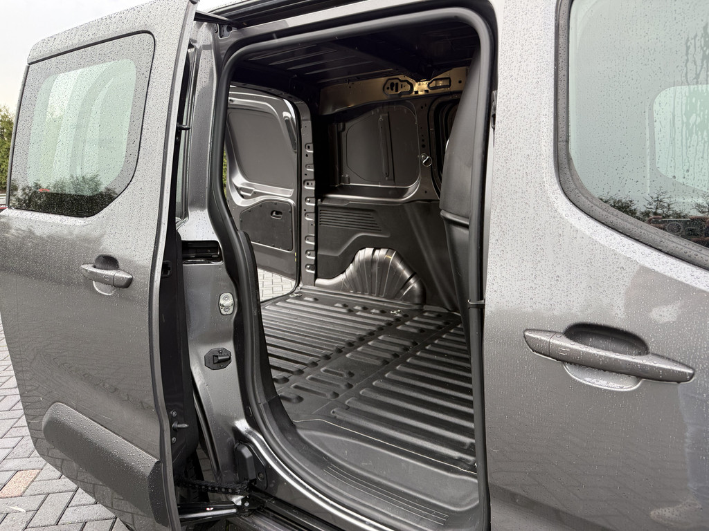 Peugeot Partner 1.5 BlueHDI 131 PK / L1H1 / ADAPTIVE CRUISE / 3-ZITS / CAMERA / TREKHAAK / KEYLESS / LMV 9