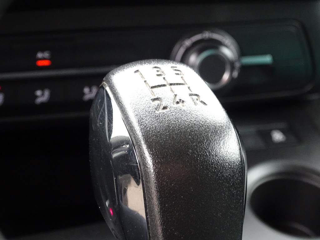 Peugeot Partner 1.5 BlueHDI Premium Euro 6 17