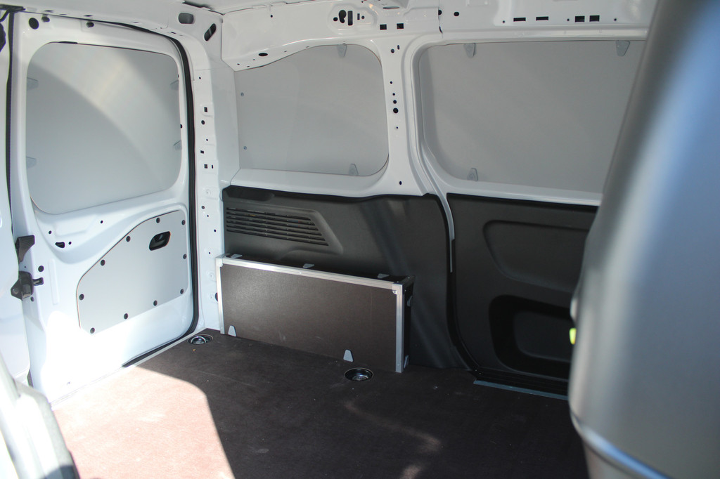 Peugeot Partner 1.5 BlueHDi 100PK S&S L1 Navigatie, Achteruitrijcamera, Trekhaak, Dab, Bluetooth, Parkeersensoren voor & achter 10