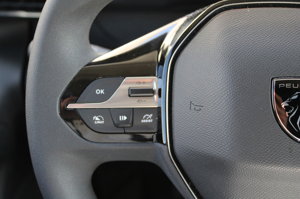 Peugeot Partner 1.5 BlueHDi 100PK S&S L1 Navigatie, Achteruitrijcamera, Trekhaak, Dab, Bluetooth, Parkeersensoren voor & achter 19