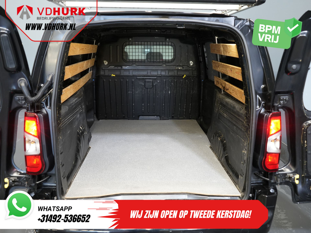 Peugeot Partner 1.5 HDI 130 pk Aut. L2 BPM VRIJ! Imperiaal/ 3pers./ Carplay/ Camera/ Climate/ PDC/ LMV/ Cruise/ Trekhaak 15