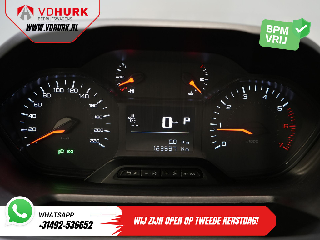 Peugeot Partner 1.5 HDI 130 pk Aut. L2 BPM VRIJ! Imperiaal/ 3pers./ Carplay/ Camera/ Climate/ PDC/ LMV/ Cruise/ Trekhaak 21