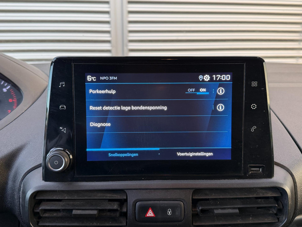 Peugeot Partner 1.6 BlueHDI L2 100 Airco/ Cruise/ 2x PDC/ Camera/ 3zits/ Euro 6/ 19