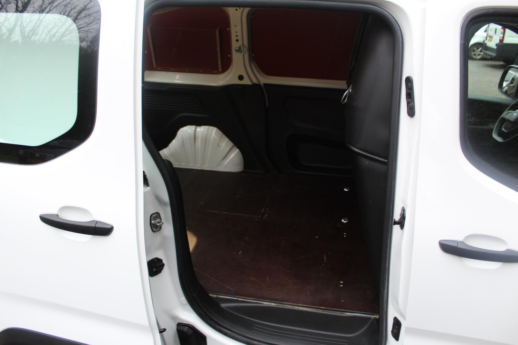 Peugeot Partner 1.6 BlueHDI Premium 75PK | Airco | Achterklep | Cruise Control | Elektrische Ramen 15