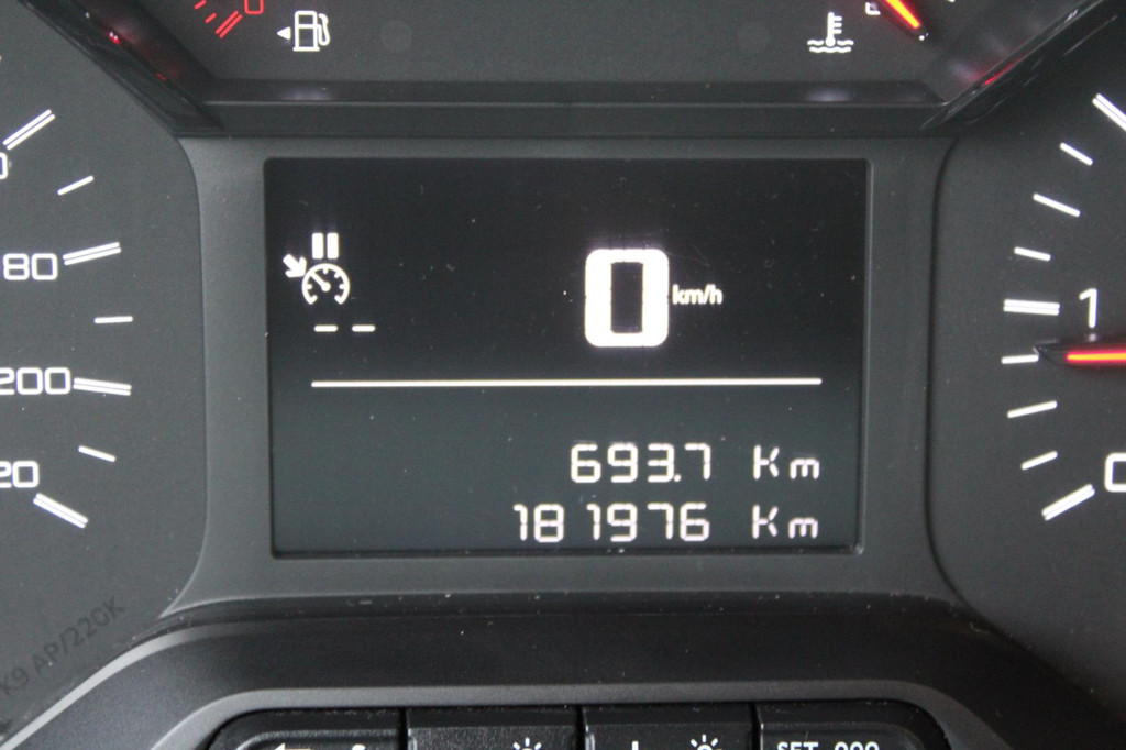 Peugeot Partner 1.6 BlueHDI Premium 75PK | Airco | Achterklep | Cruise Control | Elektrische Ramen 18