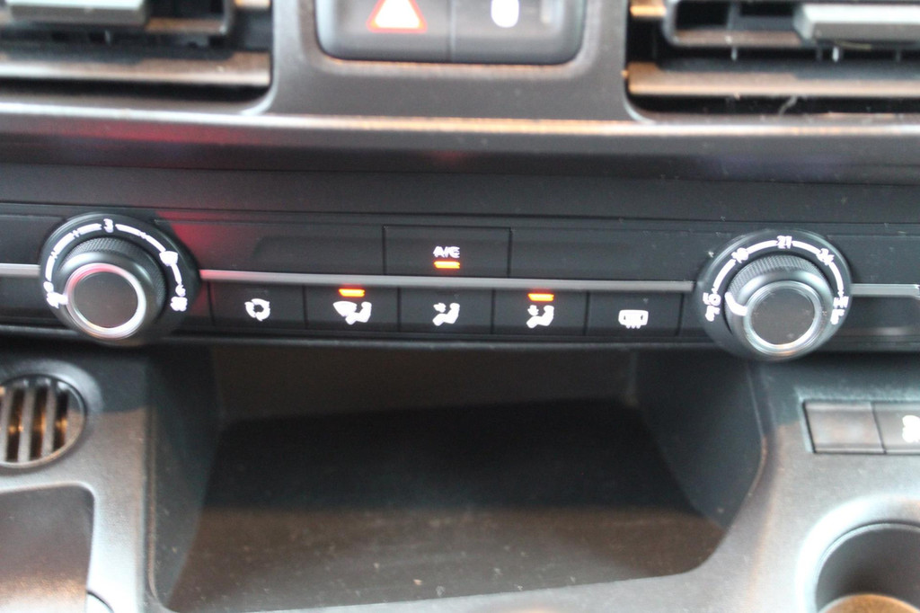 Peugeot Partner 1.6 BlueHDI Premium 75PK | Airco | Achterklep | Cruise Control | Elektrische Ramen 19