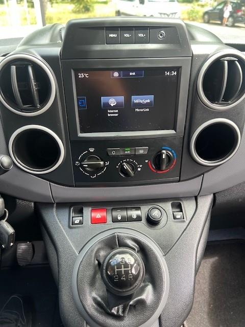 Peugeot Partner 1.6 VTi / AIRCO / CRUISE / 2X SCHUIFDEUR / NAVI / LUXE UITVOERING 12