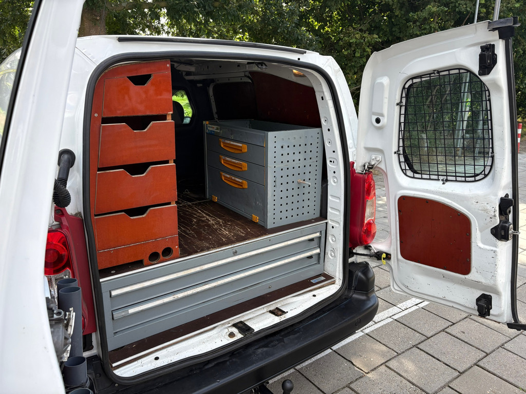 Peugeot Partner 120 1.6 HDI L1 XT|NAP|airconditioning|elektrische ramen|radio|trekhaak|Parrot|verwarmende buitenspiegels 10