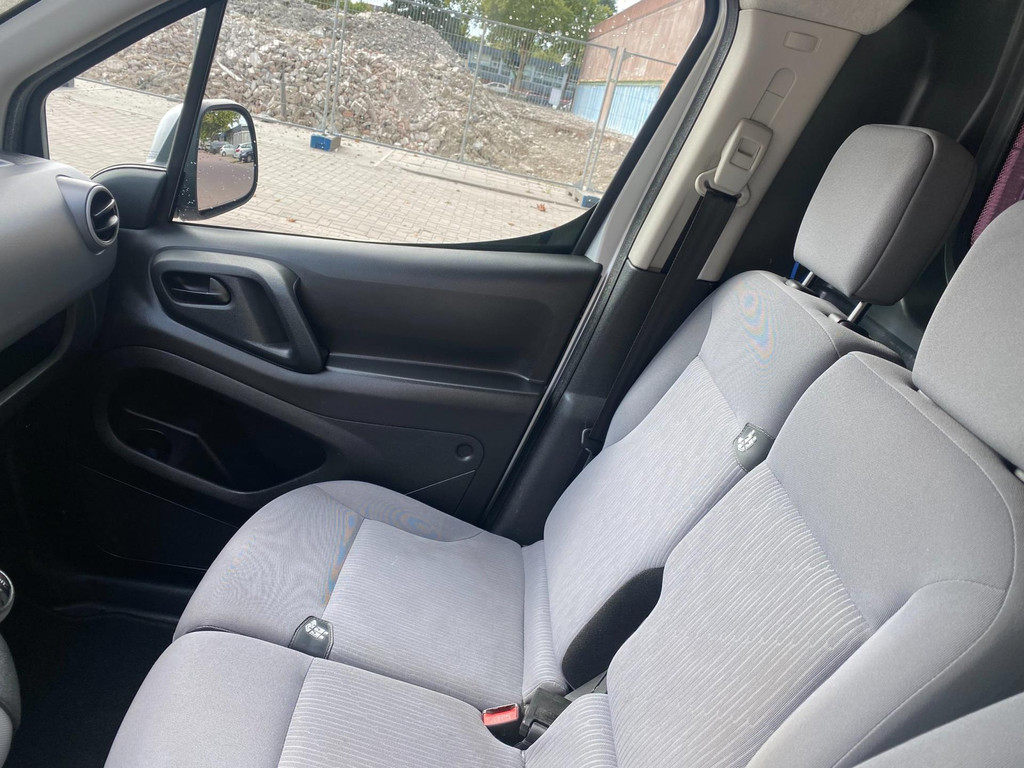 Peugeot Partner 120 1.6 HDi * Airco * 2015 * Euro5 * 3Zits * Navigatie * PDC * APK 16-9-2026 * Zijdeur * Nette Auto * NAP * 12