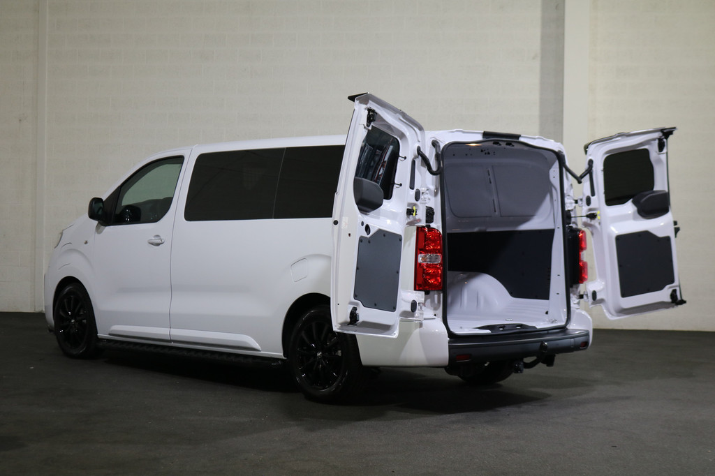 Peugeot e-Expert EV L3 75 kWh Airco Navigatie Trekhaak Black Line 10