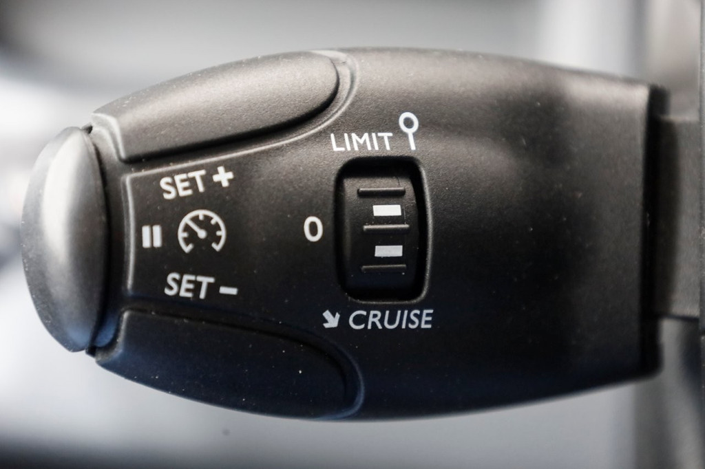 Peugeot e-Expert Standard Premium 75 kWh 100% Elektrisch WLTP 318km SOH 89% Inrichting 03-2022 19