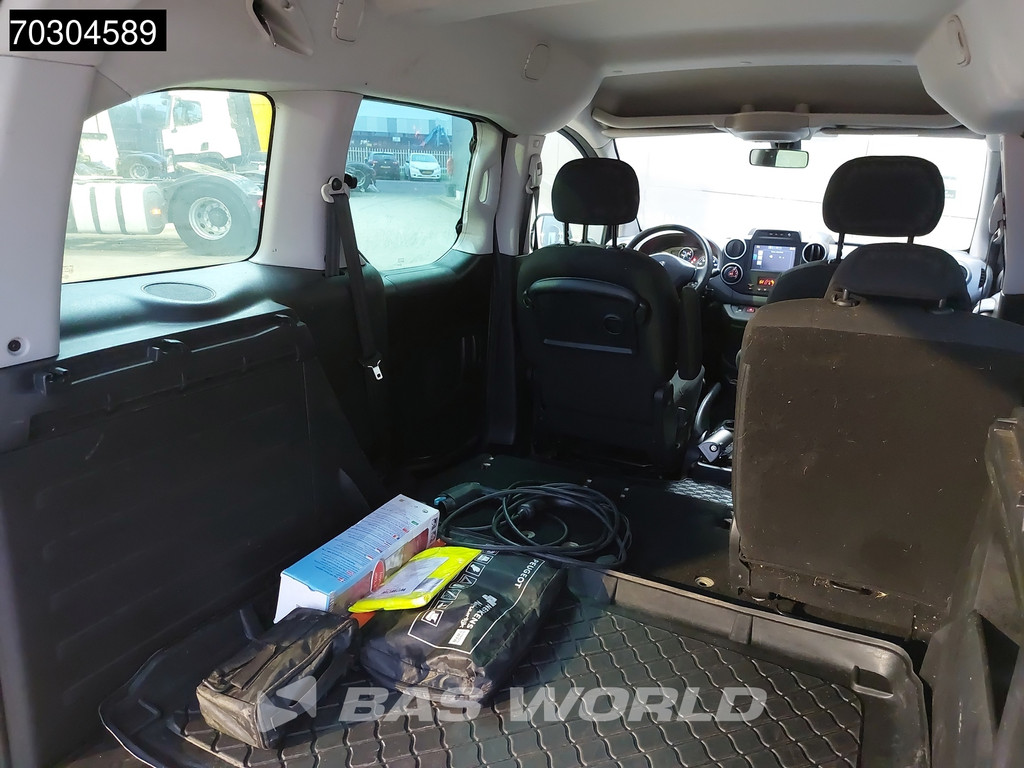 Peugeot e-Partner Tepee Electric 3-Persoons Navi Airco Cruise Camera Parkeersensoren Airco Cruise control 11