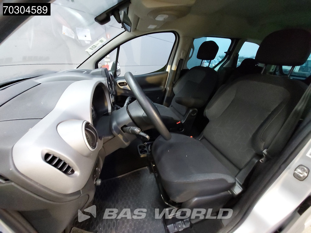 Peugeot e-Partner Tepee Electric 3-Persoons Navi Airco Cruise Camera Parkeersensoren Airco Cruise control 17