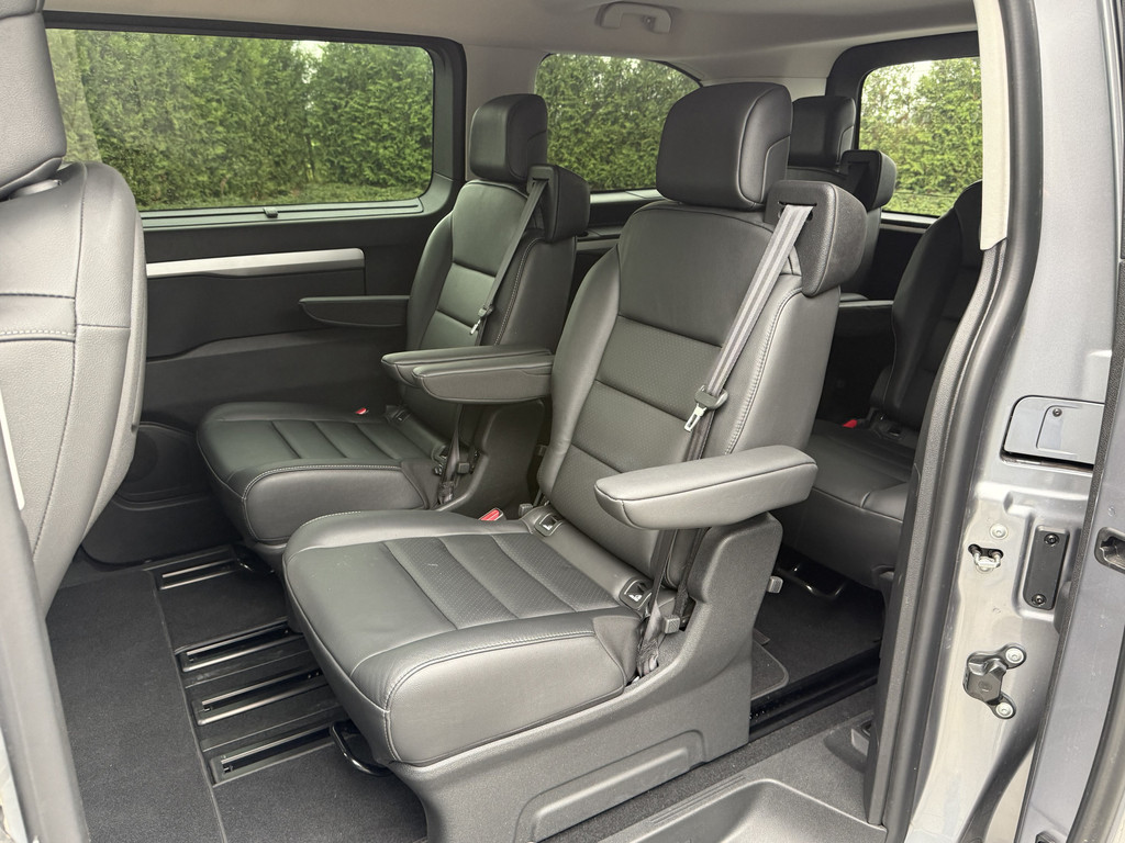 Peugeot e-Traveller 75 kWh Business VIP / PRIJS INCL BTW /**7.401 KM**/ FULL ELECTRIC / 6-PERSOONS / 2x SCHUIFDEUR / LEDER / MASSAGE...... 10