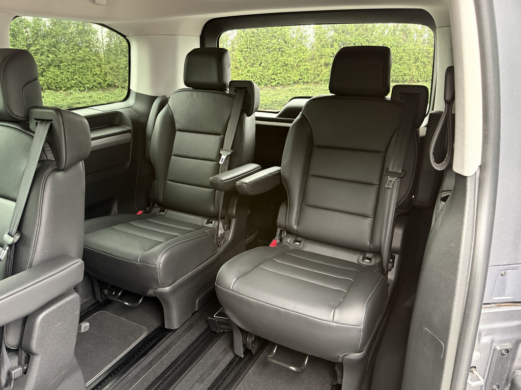 Peugeot e-Traveller 75 kWh Business VIP / PRIJS INCL BTW /**7.401 KM**/ FULL ELECTRIC / 6-PERSOONS / 2x SCHUIFDEUR / LEDER / MASSAGE...... 11