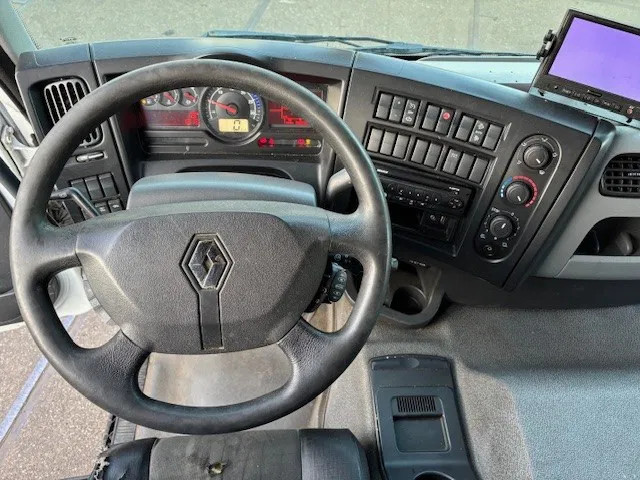 Renault D 19 D320 SLEEPERCAB 4x2 LAMBERET / THERMOKING (EURO 6 / RETARDER / AUTOMATIC GEARBOX / AIRCONDITIONING) 12