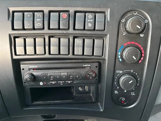 Renault D 19 D320 SLEEPERCAB 4x2 LAMBERET / THERMOKING (EURO 6 / RETARDER / AUTOMATIC GEARBOX / AIRCONDITIONING) 17
