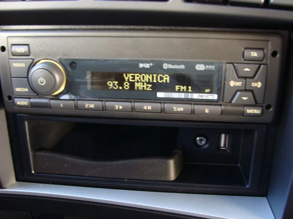 Renault D 250 P4x2 MED LUCHTGEVEERDE VOORAS - EURO 6 - 14 TON - 05-BZK-1 15