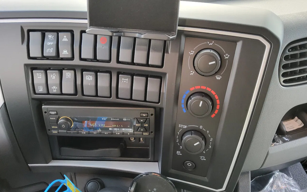 Renault D 280 P 4x2 CHASSIS 12 TON MED RUIME CABINE - EURO 6 - 18-BZT-7 12