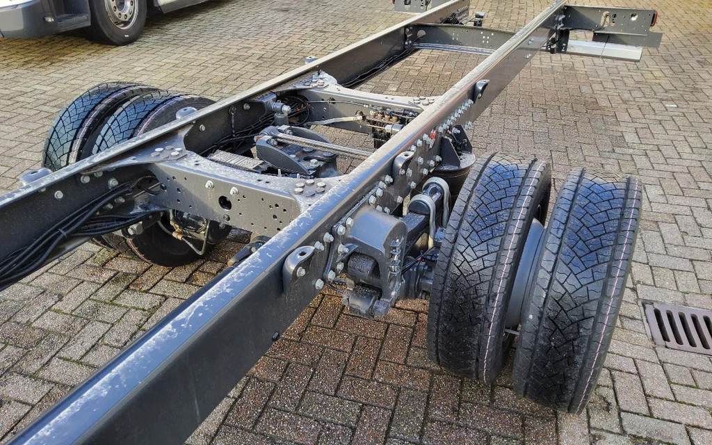 Renault D 280 P 4x2 CHASSIS 12 TON MED RUIME CABINE - EURO 6 - 18-BZT-7 7