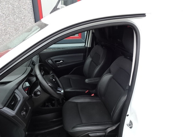 Renault Express 1.5 dCi 75 Comfort airco 107688 km 11