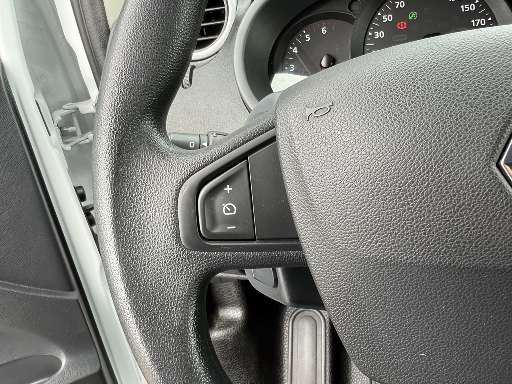 Renault Kangoo 1.5 dCi / L1H1 / 1e EIG. / AIRCO / CRUISE / INRICHTING / NAVI / BLUETOOTH / TREKHAAK 12