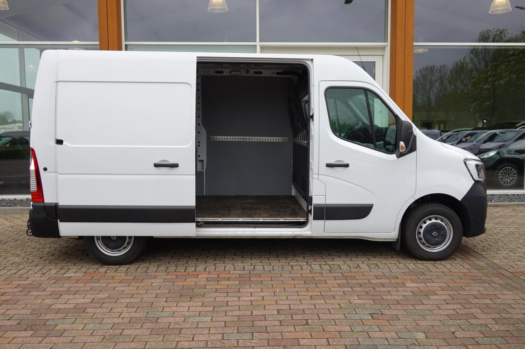 Renault MASTER T33 2.3 dCi 135 L2H2 Met laadklep 10