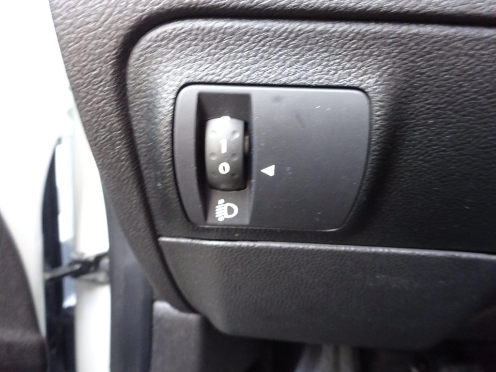 Renault MEGANE VAN 1.5 DCI 116 PK AIRCO NAVI Laadruimte inrichting. 14