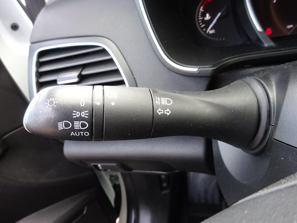 Renault MEGANE VAN 1.5 DCI 116 PK AIRCO NAVI Laadruimte inrichting. 16