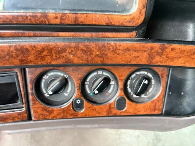 Renault Magnum 440 E-TECH 4x2 (ZF16 MANUAL GEARBOX / RETARDER / REDUCTION AXLE / AIRCONDITIONING) 9