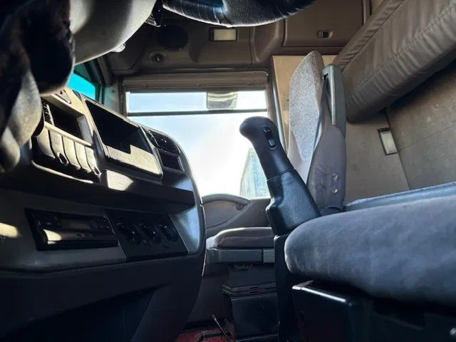 Renault Magnum 440 E-TECH (MACK ENGINE) (ZF16 MANUAL GEARBOX / AIRCONDITIONING / FRIDGE UNDER BED / 2x DIESELTANK) 9