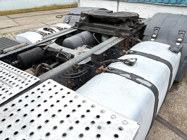 Renault Magnum AE 480 DXI (MANUAL GEARBOX / ZF-INTARDER / AIRCONDITIONING / 2x DIESELTANK / COMPLETE SPOILERSET / ETC.) 11