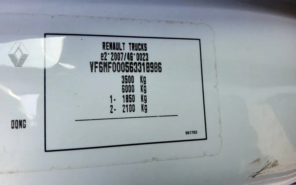 Renault Master 120.35 L2H2 GESLOTEN - EURO 6 - VBH-57-J 17