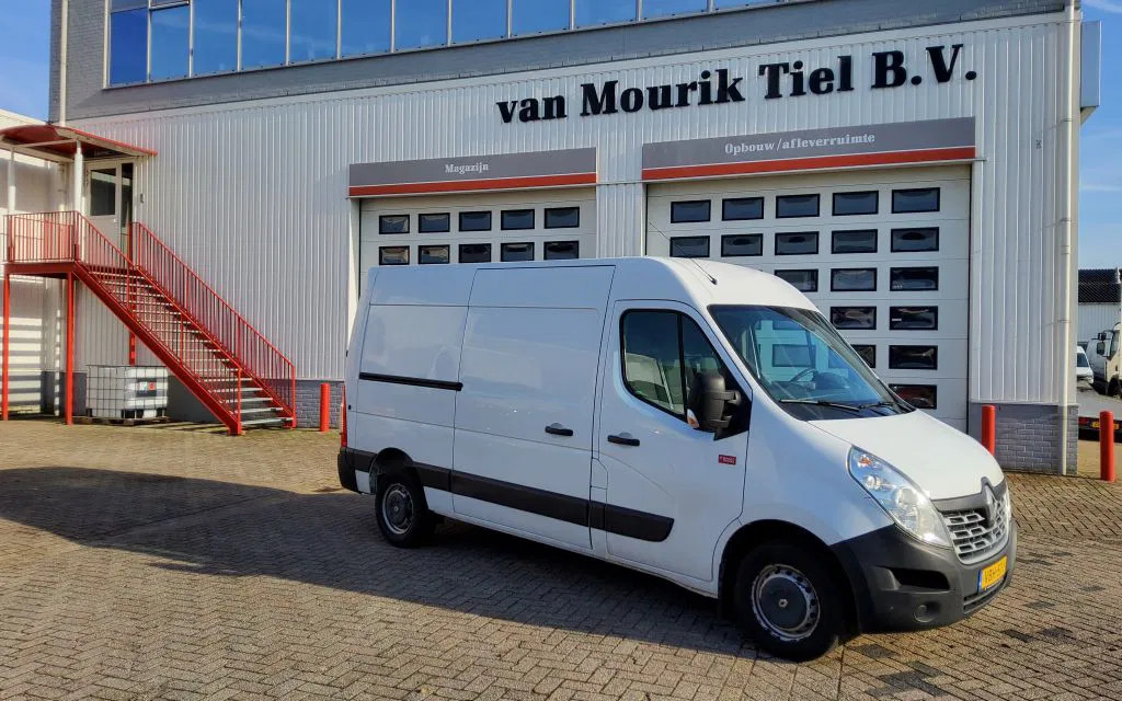 Renault Master 120.35 L2H2 GESLOTEN - EURO 6 - VBH-57-J 19