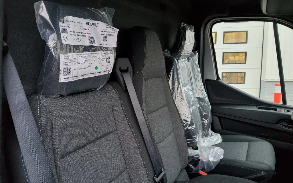 Renault Master 150.35 EURO 6 L2H2 GESLOTEN GRIJS METALLIC ETOILE - BPM VRIJ! 16