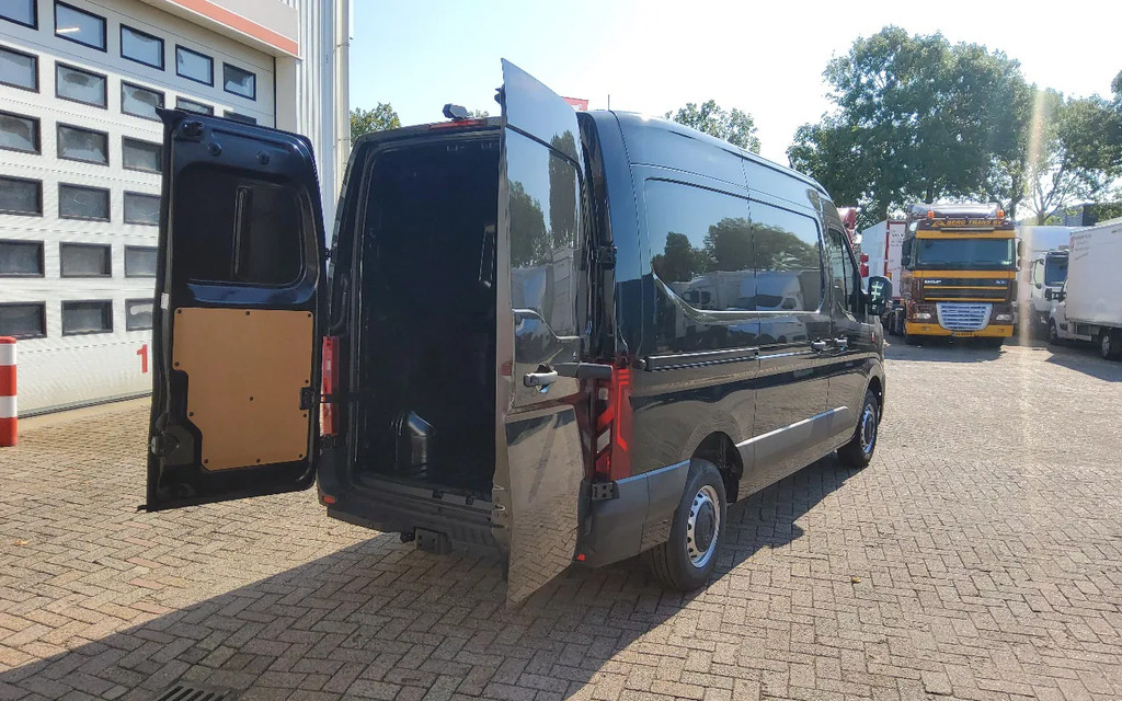 Renault Master 150.35 EURO 6 L2H2 GESLOTEN ZWART METALLIC - V-63-LHG - BPM VRIJ! 12