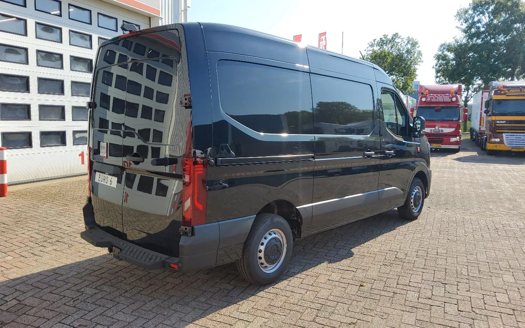 Renault Master 150.35 EURO 6 L2H2 GESLOTEN ZWART METALLIC - V-63-LHG - BPM VRIJ! 9