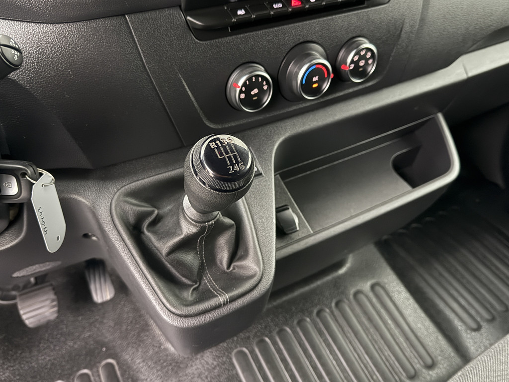 Renault Master 2.3DCI 135PK L3H2 | Airco | Cruise | 3-Persoons | Betimmering 16