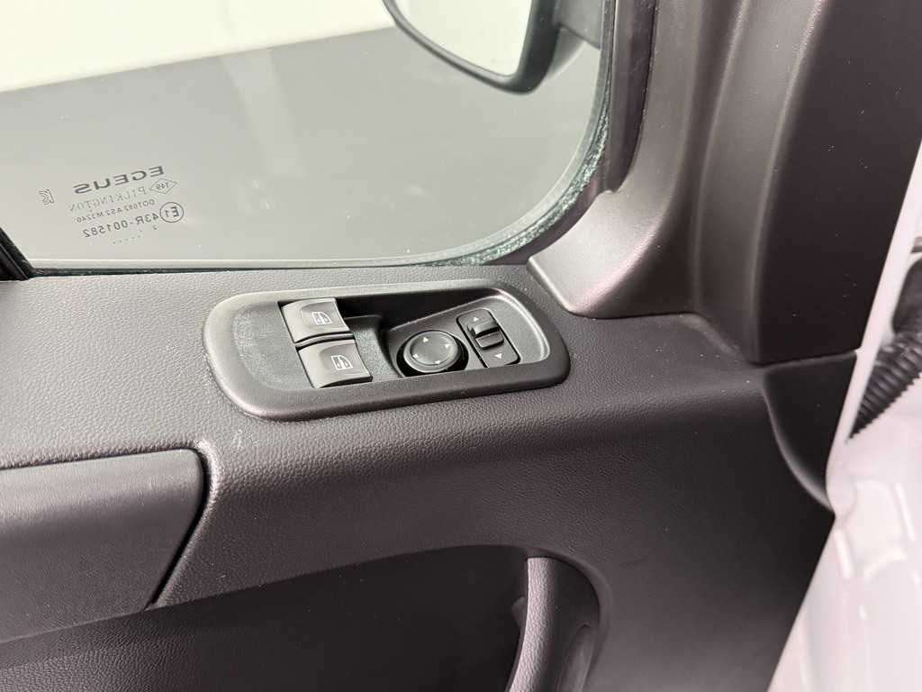 Renault Master 2.3DCI 135PK L3H2 | Airco | Cruise | 3-Persoons | Betimmering 8