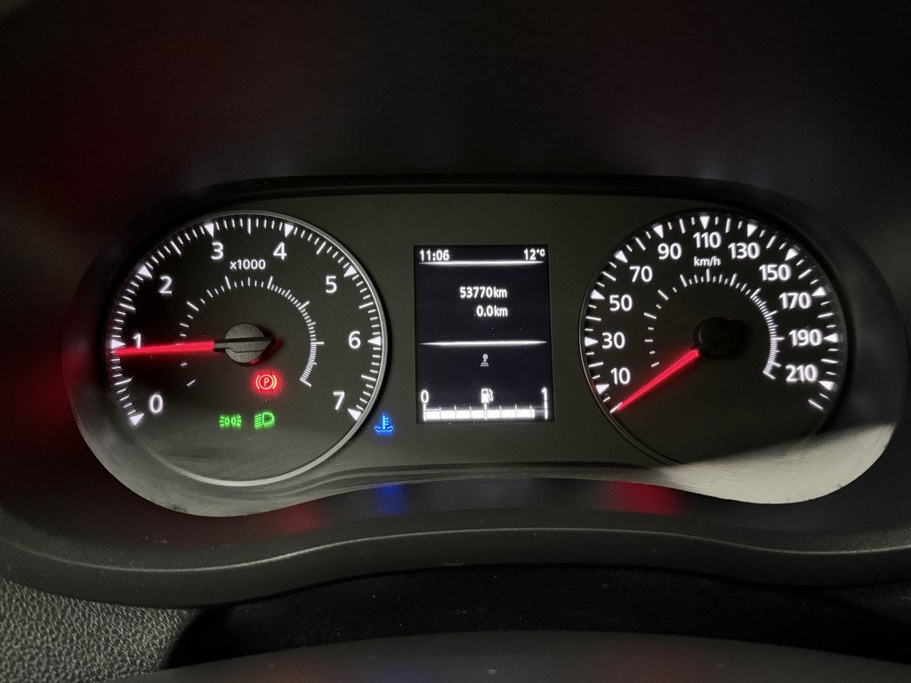 Renault Master 2.3DCI 135PK L3H2 | Airco | Cruise | 3-Persoons | Betimmering 9