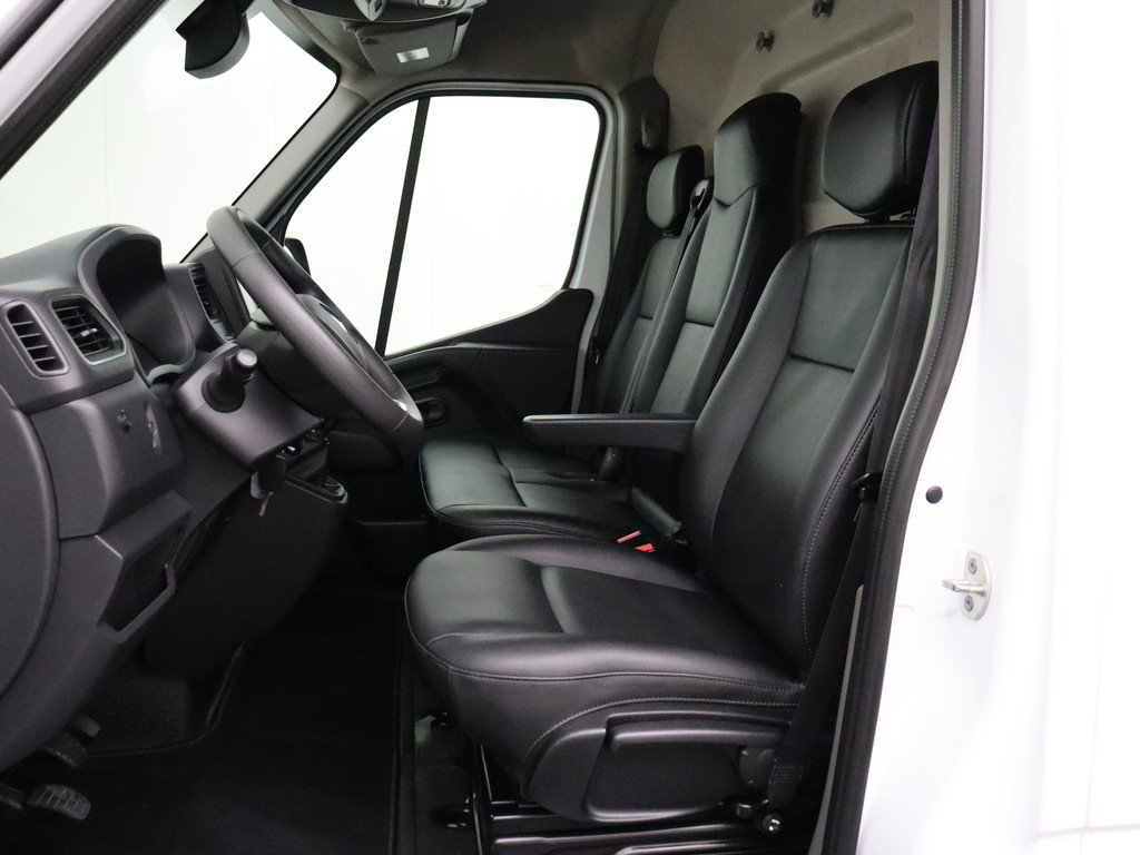 Renault Master 2.3DCI 135PK L3H2 Maxi | Leder | Navigatie | Camera | 3-Persoons | Betimmering 19